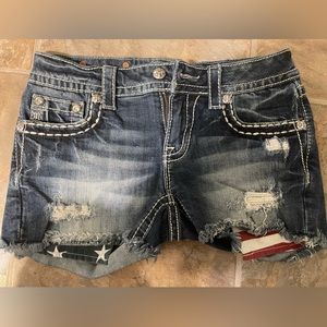 Miss Me American flag shorts size 28